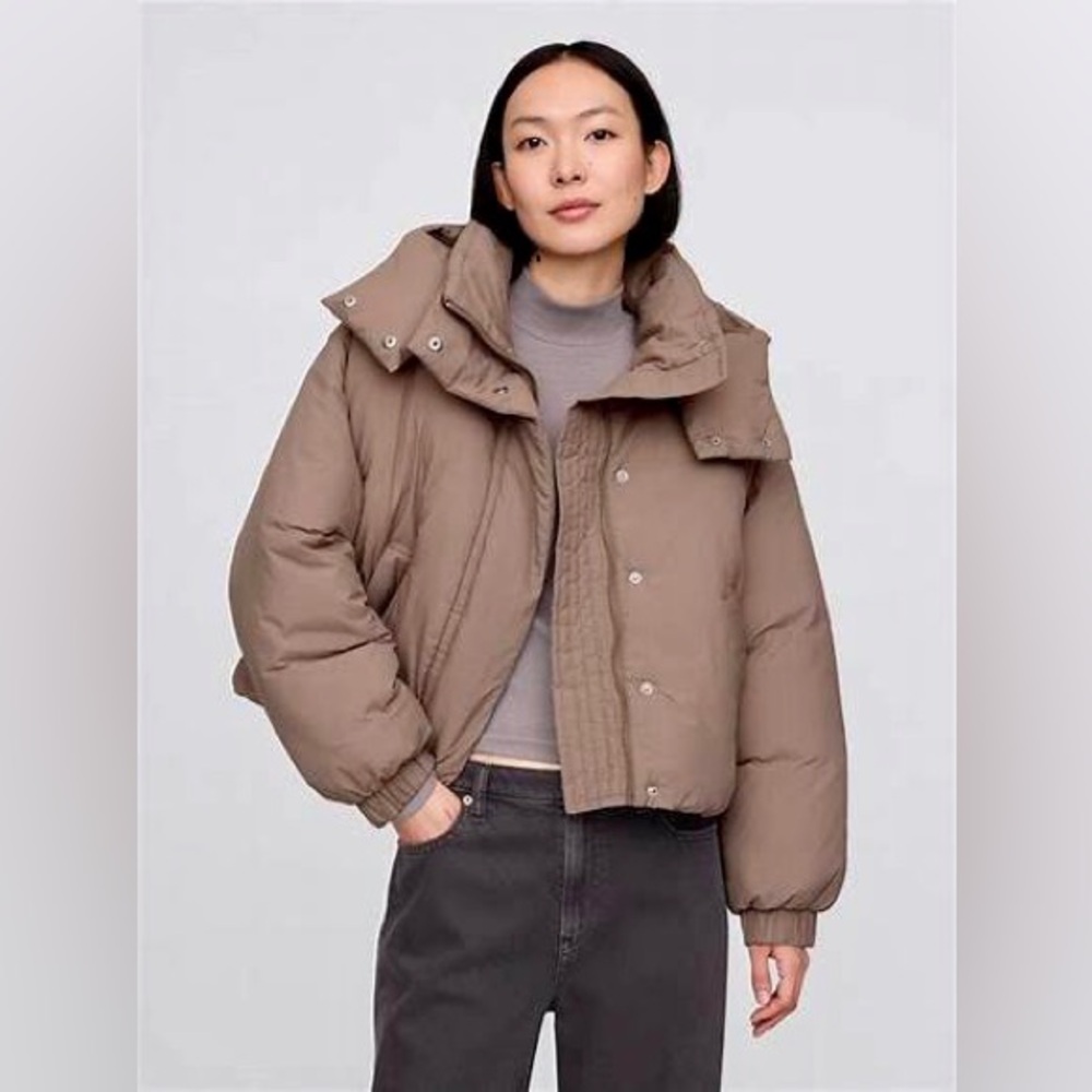 Gap Cropped Duvet Wrap Puffer Jacket